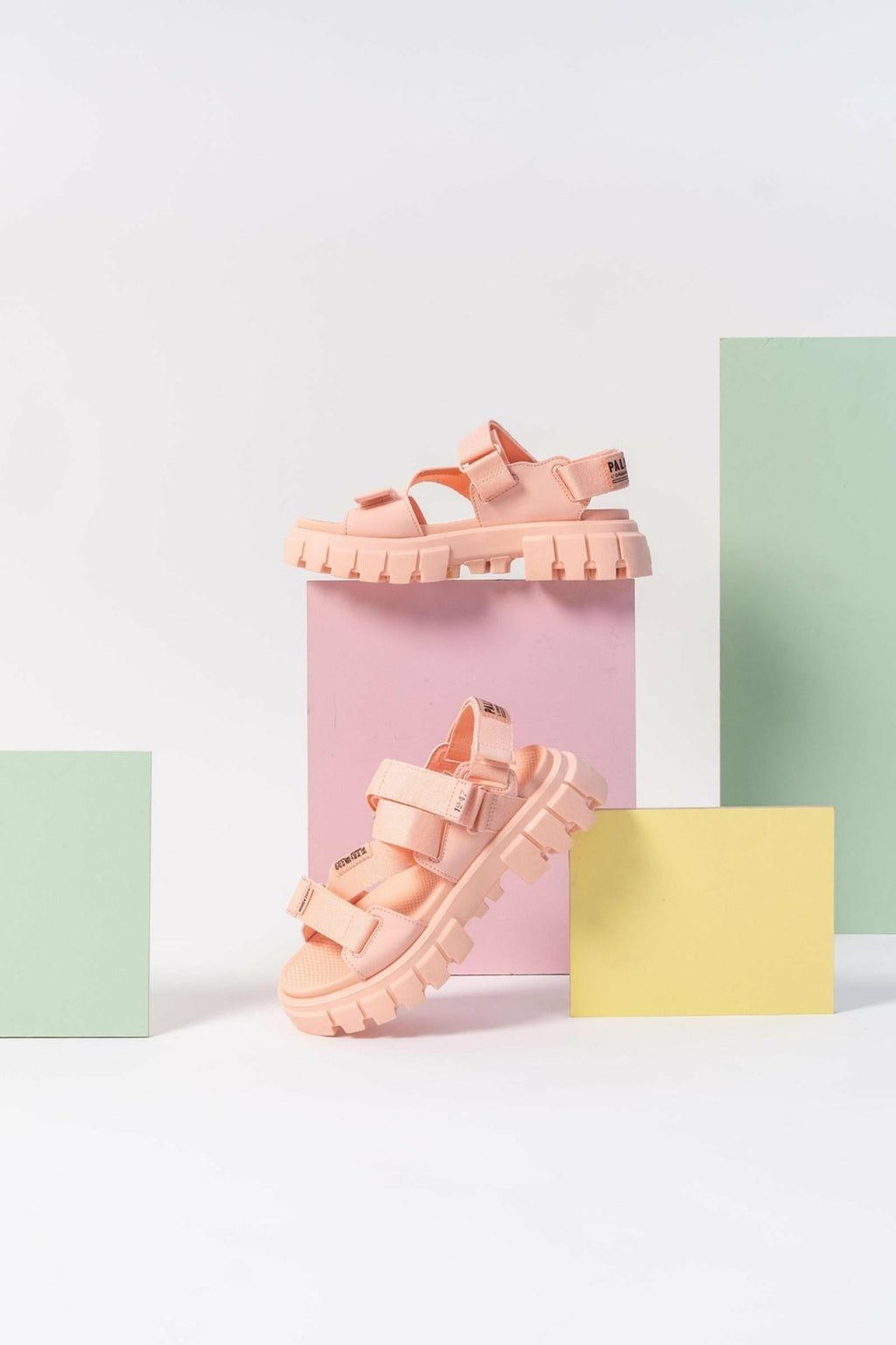 REVOLT SANDAL MONO SANDY PEACH - Palladium