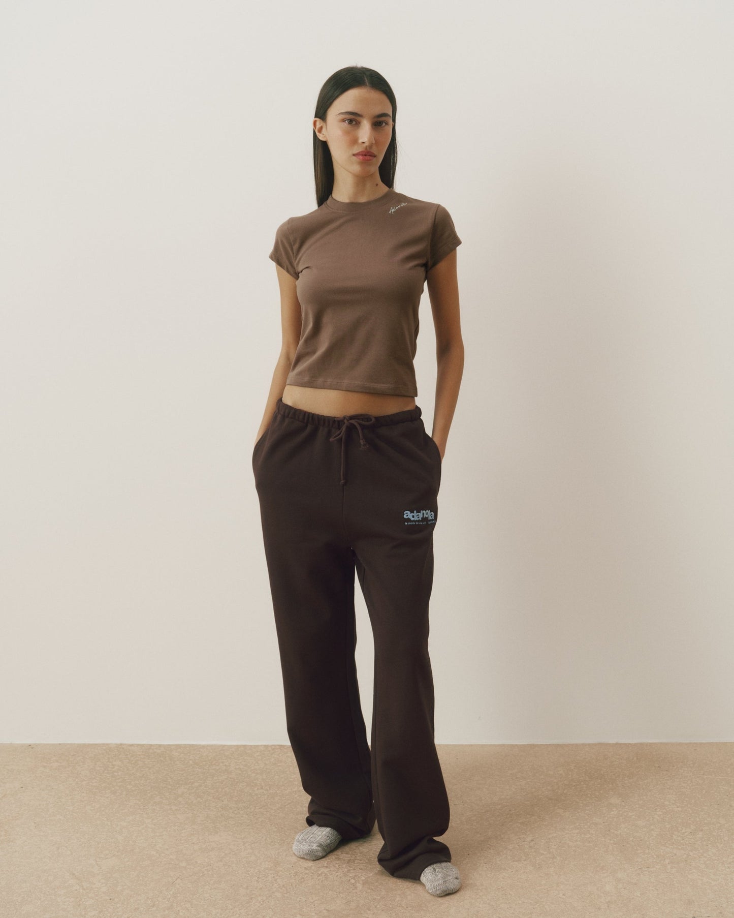 Le Mode De Vie Straight Leg Sweatpants - Coffee Bean/Airy Blue